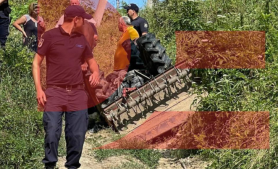 FOTO // Tragedie la Călărași. Un bărbat a murit, după ce peste el s-a răsturnat un tractor